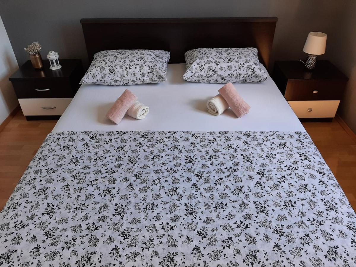 Nozret Apartment Paljuv ภายนอก รูปภาพ