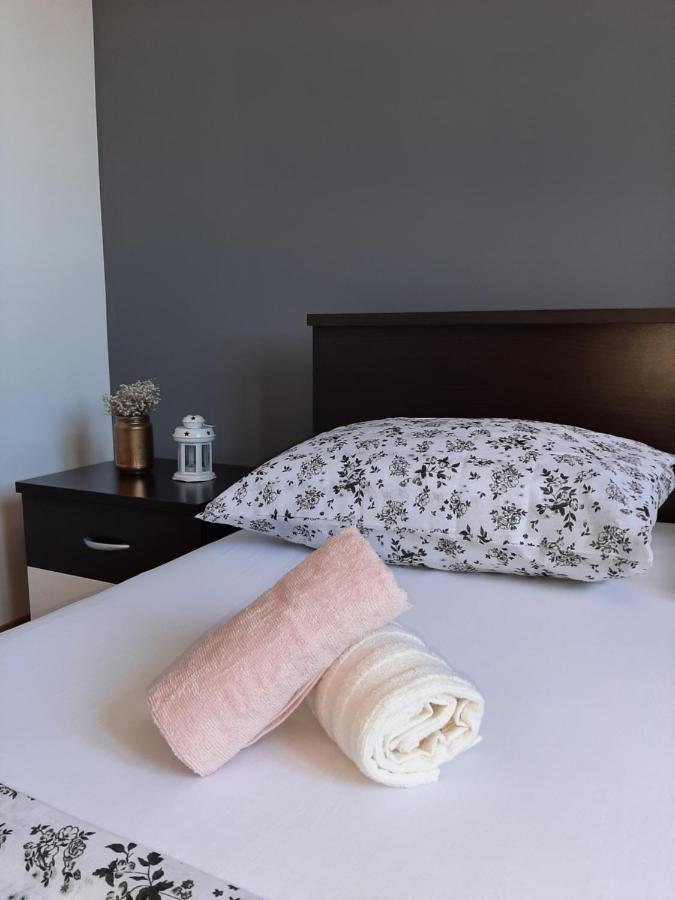 Nozret Apartment Paljuv ภายนอก รูปภาพ