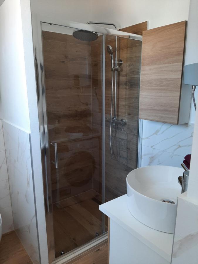 Nozret Apartment Paljuv ภายนอก รูปภาพ
